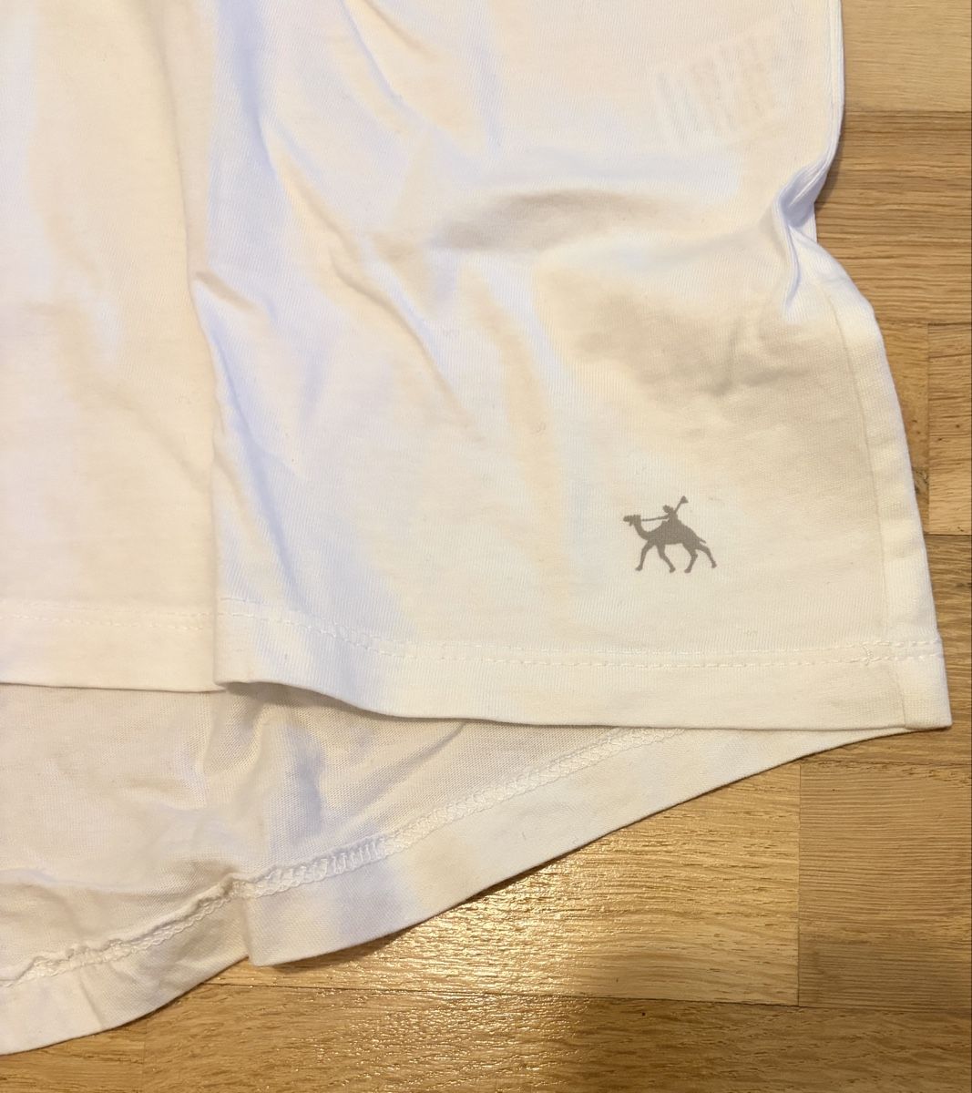 T-shirt: T-Shirt by mobaco cottons – Usato da Zürich venduto da stemiche 4