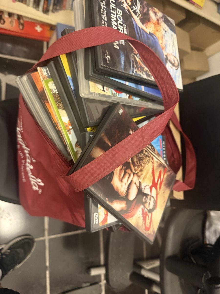 Tous les DVDs: DVD  – D'occasion à Basel par Indianboy 9