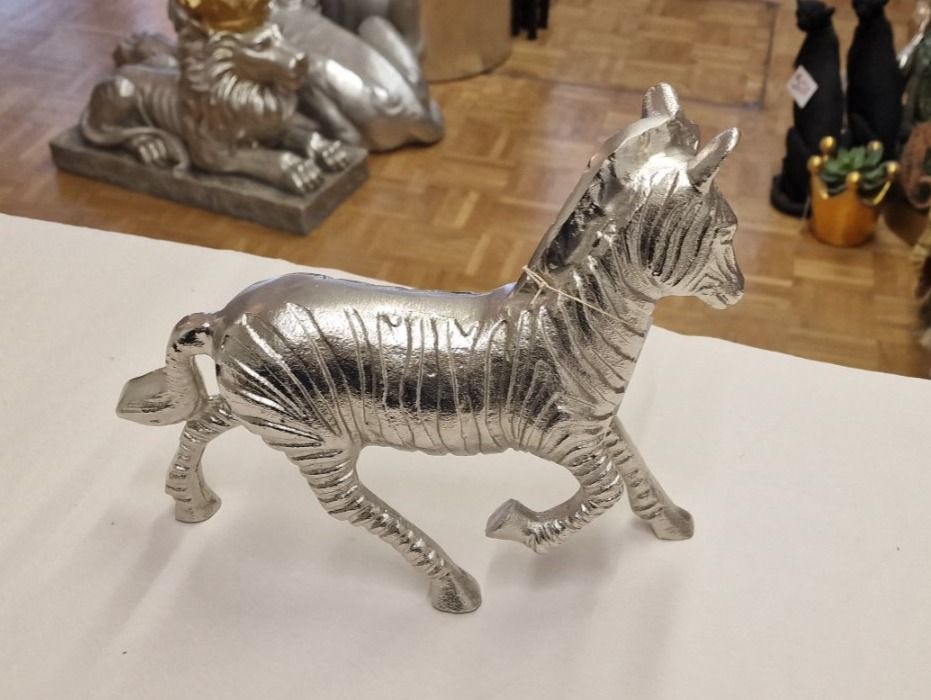 Statuette: Deko Zebra aus Aluminium – Nuovo e nell'imballaggio originale da Schaffhausen venduto da AtelierPudesco 2