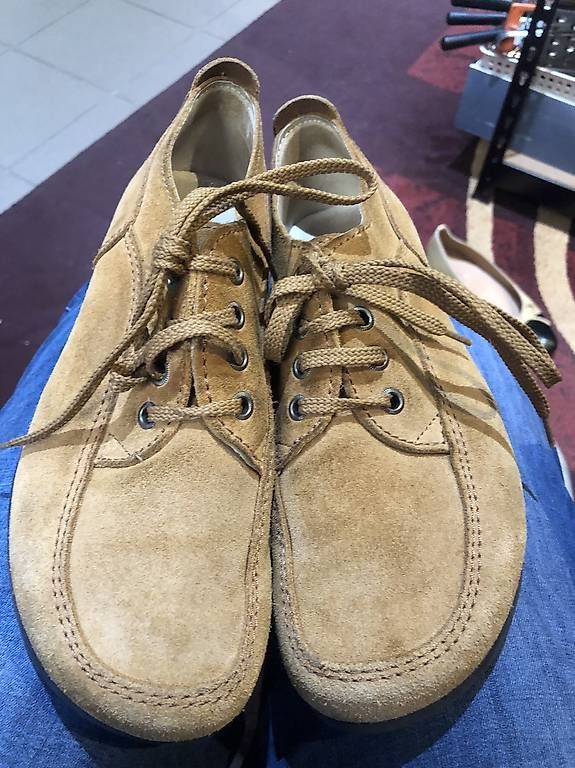 Scarpe da donna: Chaussures en daim Helvesko – Usato da La Chaux-de-Fonds venduto da reg_yw68 1
