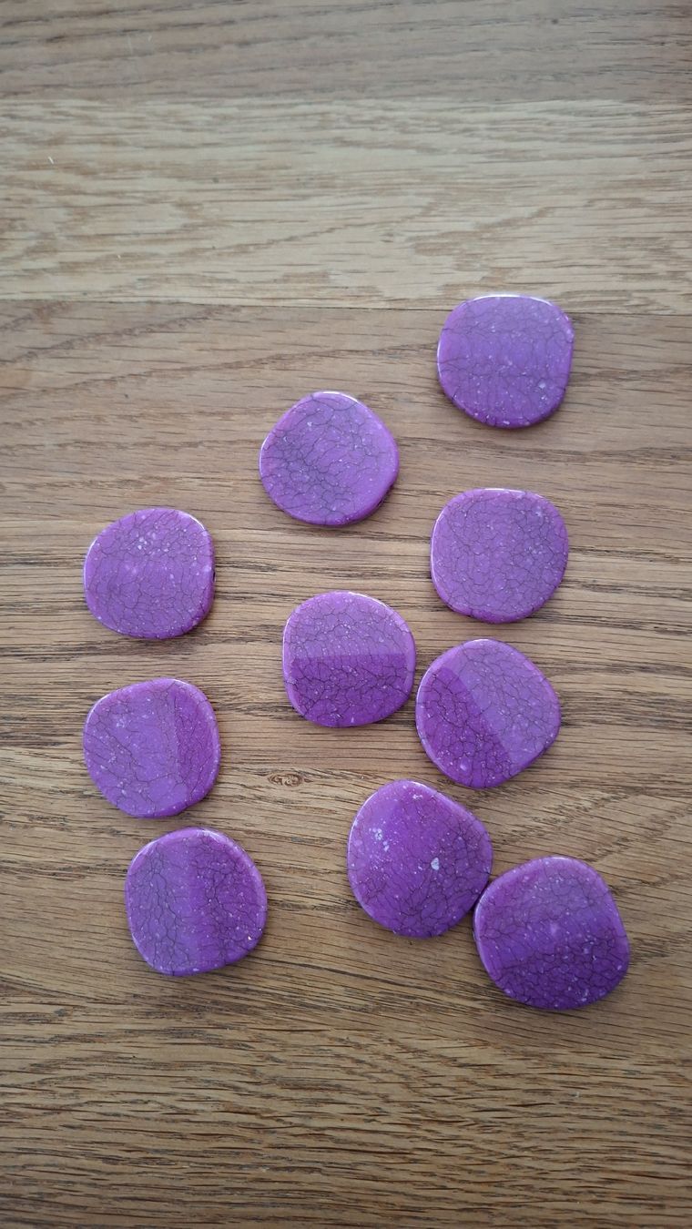 Perle (finte): 10 Bastelperlen mit Loch ca. 3cmx3cm – Nuovo (secondo la descrizione) da Sargans venduto da blauberg