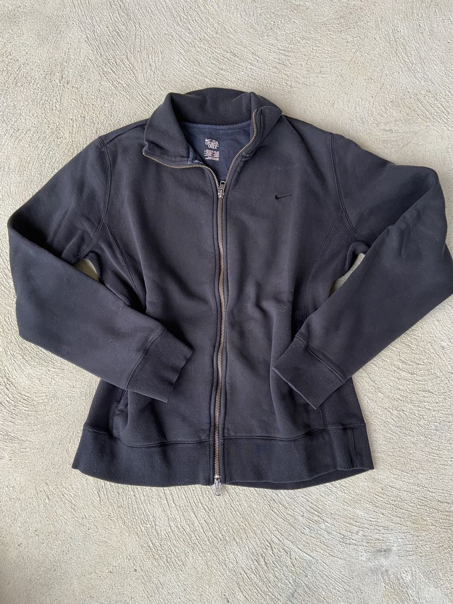 Nike Giacche: Schwarze Sportjacke Nike – Usato da Bern venduto da Bern4you