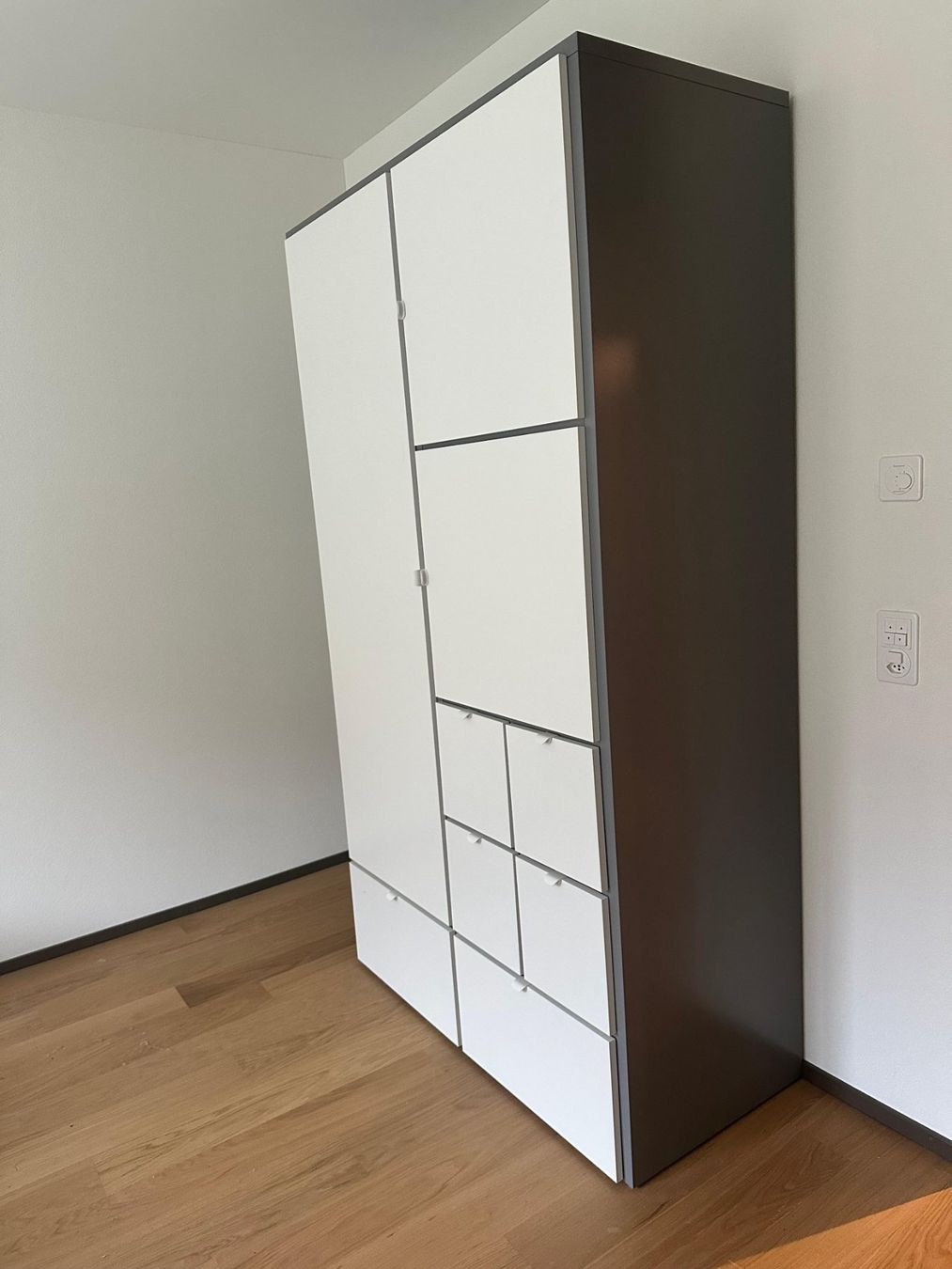 ikea visthus kleiderschrank grau/weiss, abholung 15-18.1