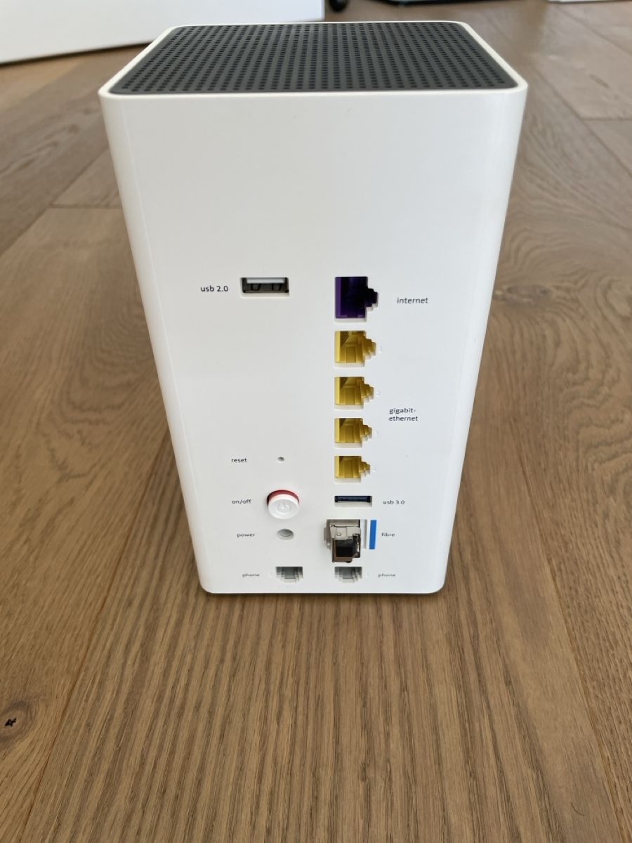 Swisscom Modems & Router: Swisscom Internet-Box 2 good condition – Gebraucht aus Vufflens-Château von 03p_kf9f 1