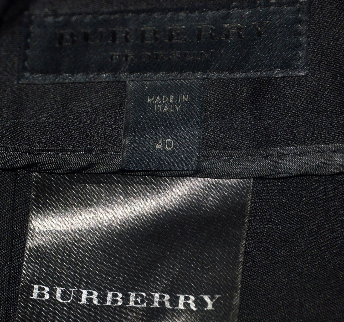 Burberry Pantaloni: Hose / Pantalon Burberry  .M – Usato da Collonges venduto da Auganien 7