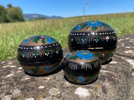 3 Schwarzlackdose Schmuckdöschen Holz handbemalt