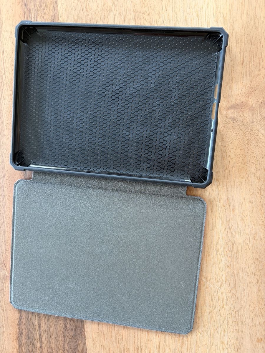 Coques & Protection écran: Schutzhülle Kindle Paperwhite 2021 rot – D'occasion à Greifensee par Flobaben 2