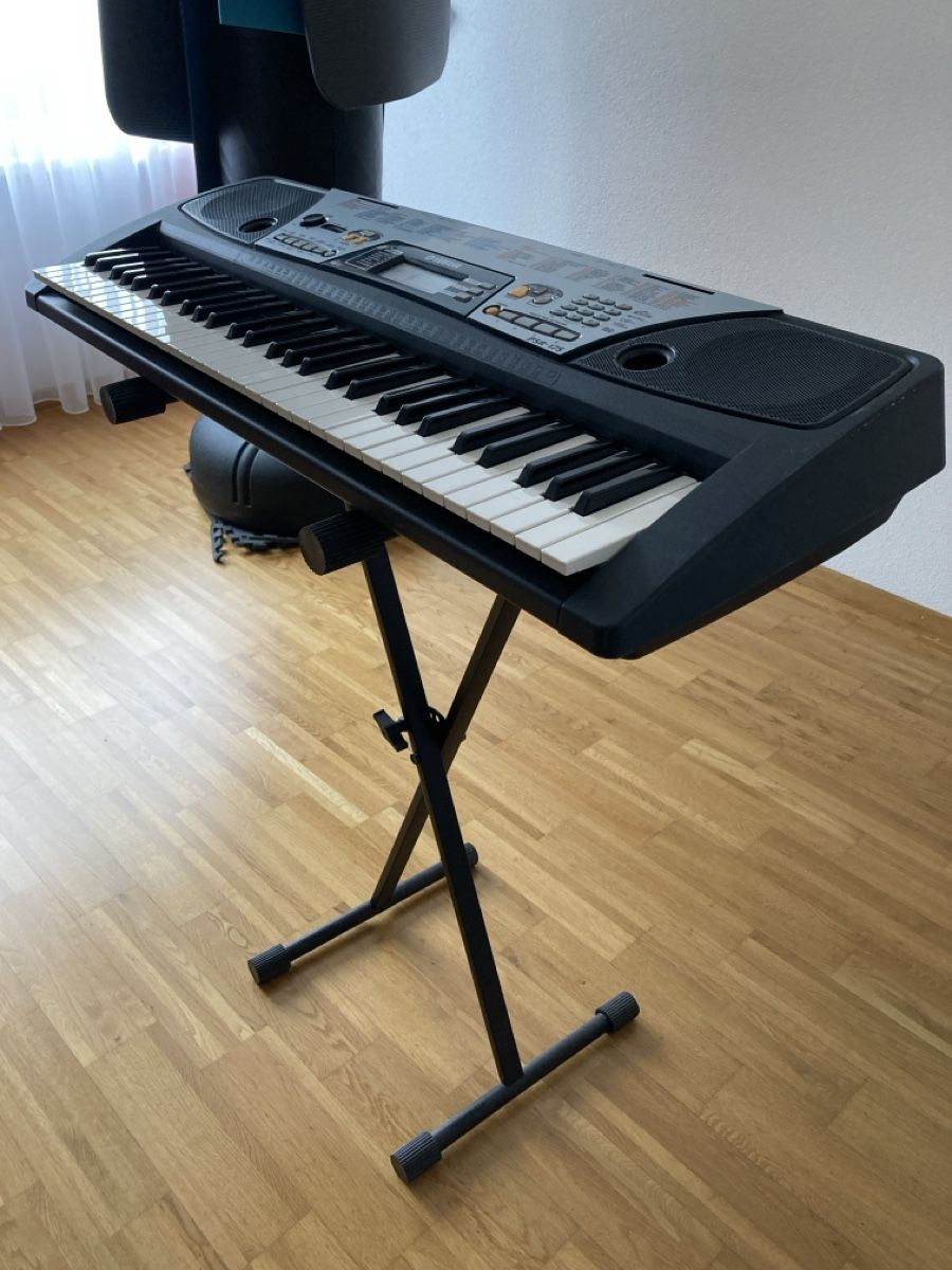 Yamaha Instruments de musique: Keyboard Yamaha – D'occasion à Wilen b. Wil par ilariia10 1