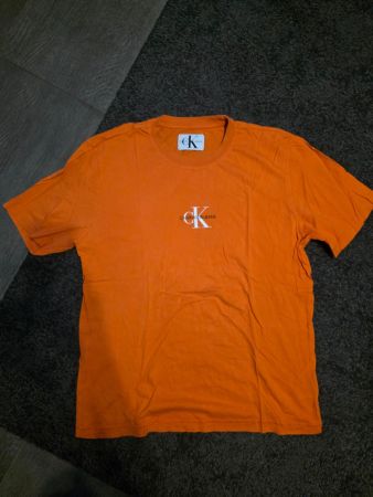T-Shirt Calvin Klein Jeans orange gebraucht guter Zustand