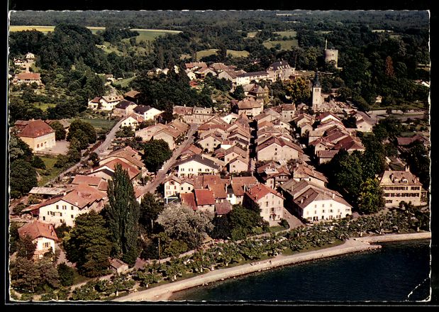Cartoline postali: AK Hermance, Vue aérienne – Usato da Berlin venduto da bartko-reher
