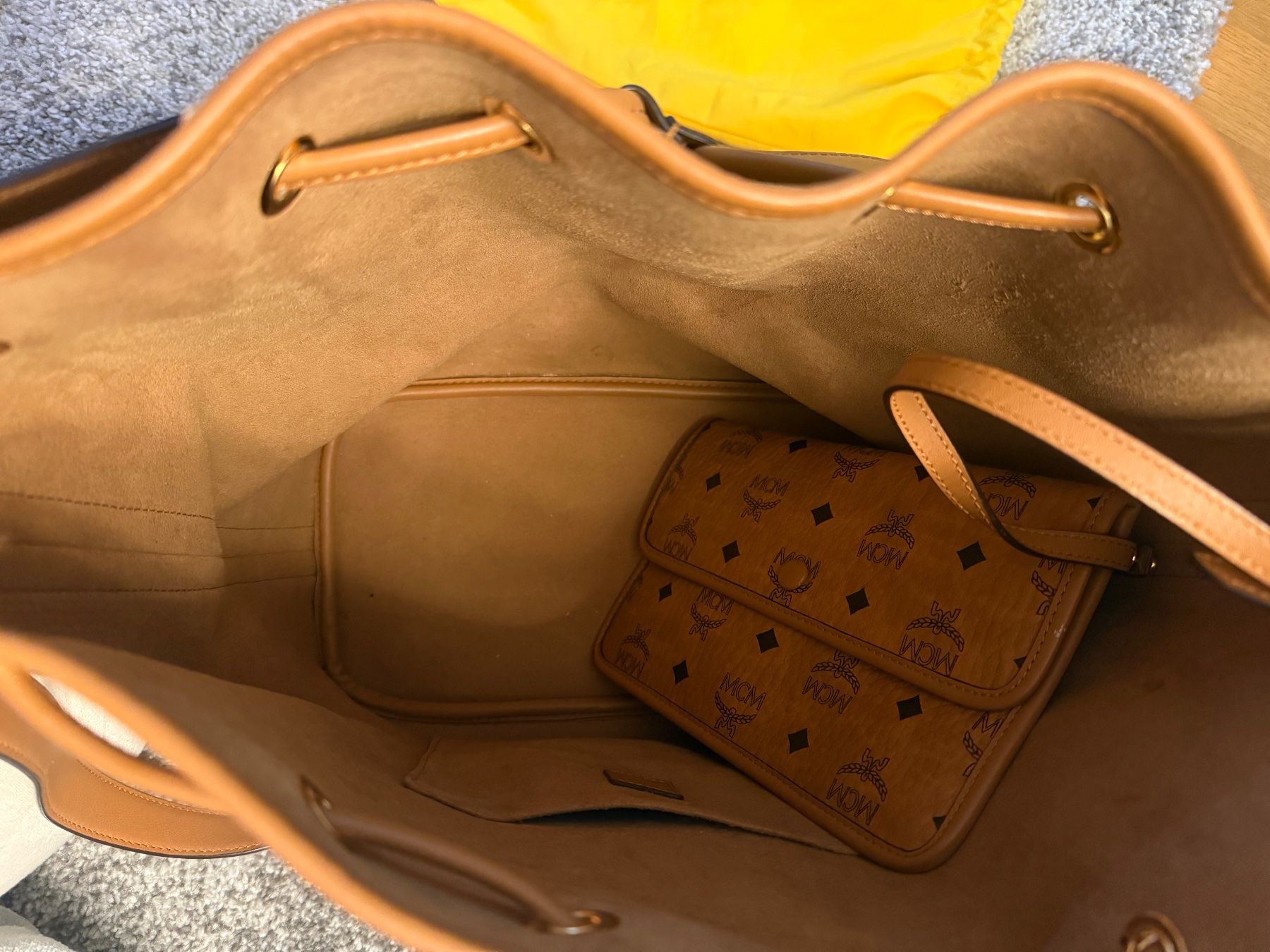 Mcm Borse da donna: MCM Dessau Drawstring Beuteltasche Large – Nuovo (secondo la descrizione) da Bern venduto da kwa_pyt9 1