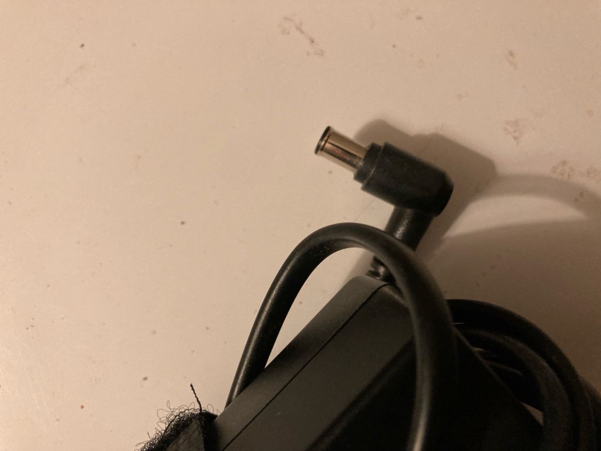 Sony Caricabatterie: Sony PCGA-AC19V AC Adapter Netzteil 19.5V 3.3A – Usato da Flawil venduto da rcnkr 2