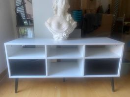 Kleine Kommode mit 2 Schubladen