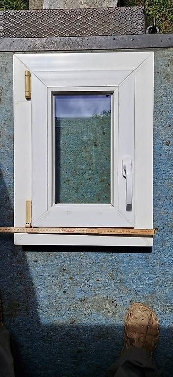 Fenêtres: Fenster – Neuf (Voir description) à Rüthi par GOE9464