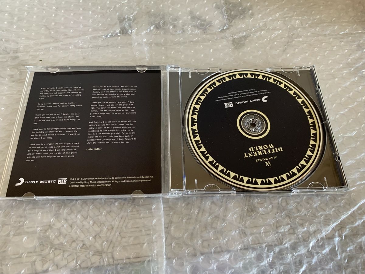 CD: Alan Walker - Different World CD – Usato da Thun venduto da mar_6vkg 2