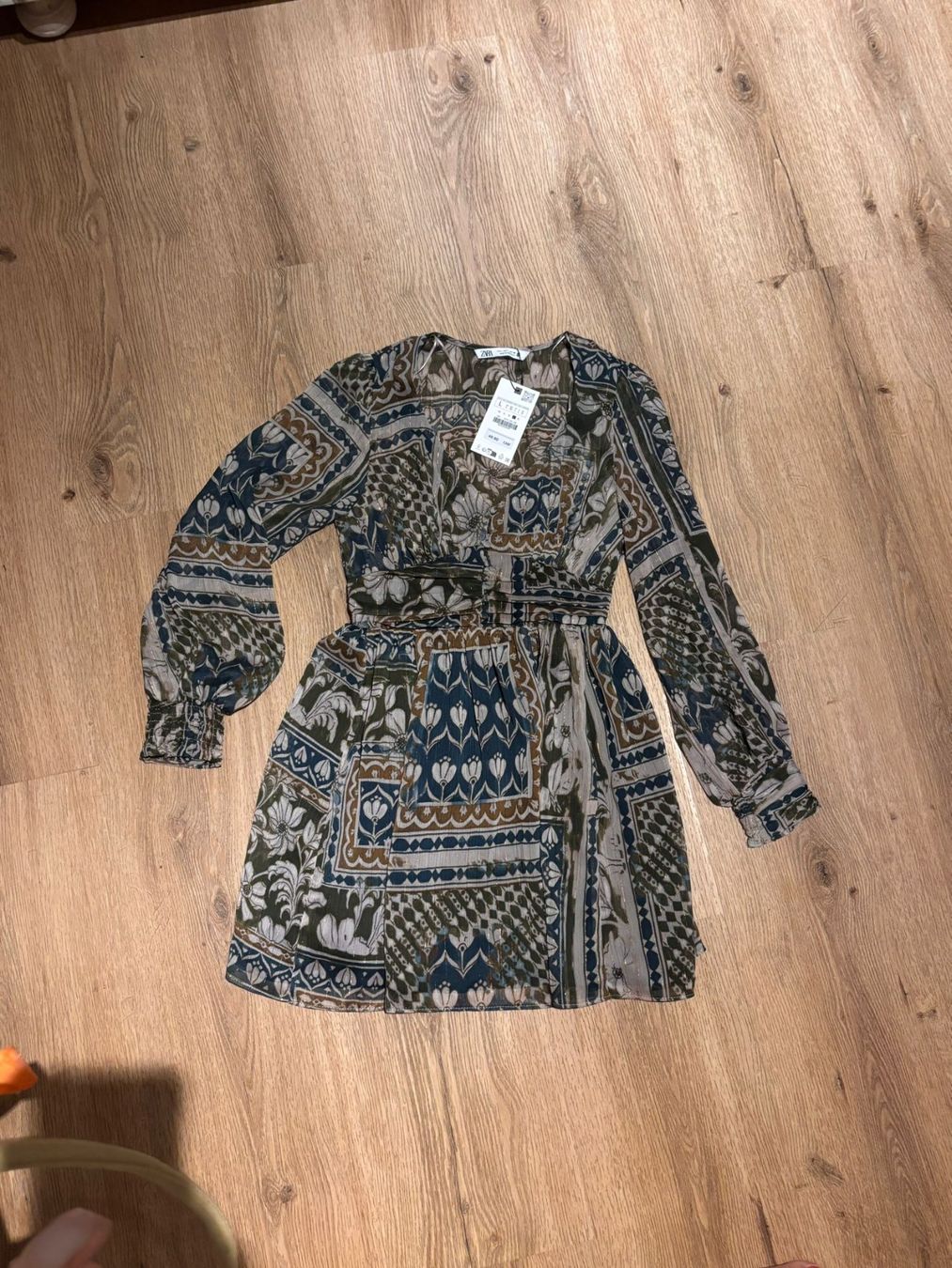 Zara Kleider: Robe et combi Zara – Neu (gemäss Beschreibung) aus Crans VS von cht_9s2k