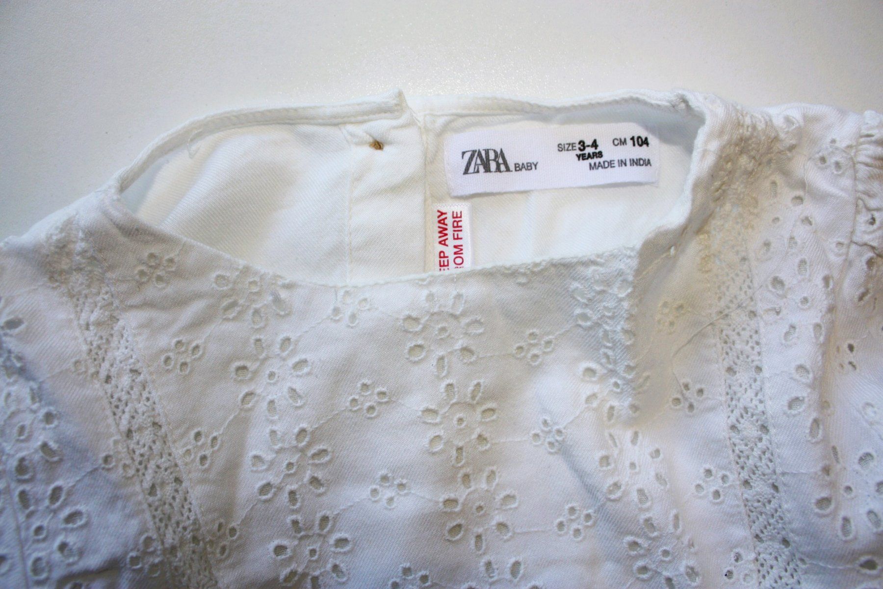 Zara Camicette, T-shirt & Top: Kinder Bluse von Zara, Gr. 104 – Usato da Deitingen venduto da Johnny_Malibu 3