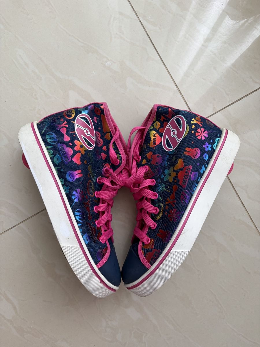 Scarpe per ragazze: Heelys Mädchen Grösse 35 – Usato da Reinach BL venduto da ali_qls5 2