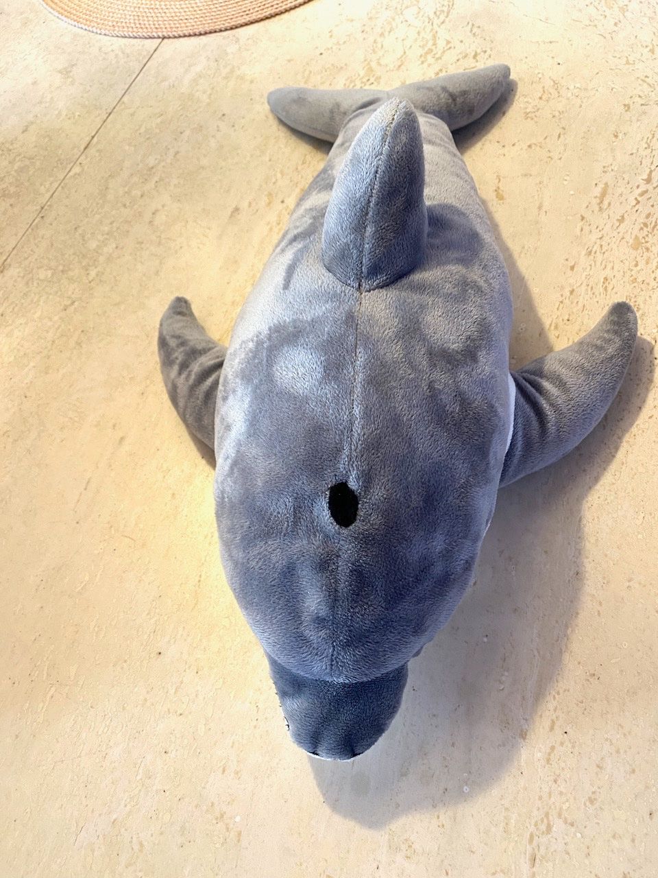 Spielzeuge: Delfin, grai/weiss, ca. 45 cm. – Gebraucht aus Uster von ros_pym8 1