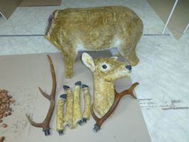 Lebensgrosser künstlicher Hirsch zusammensteckbar,