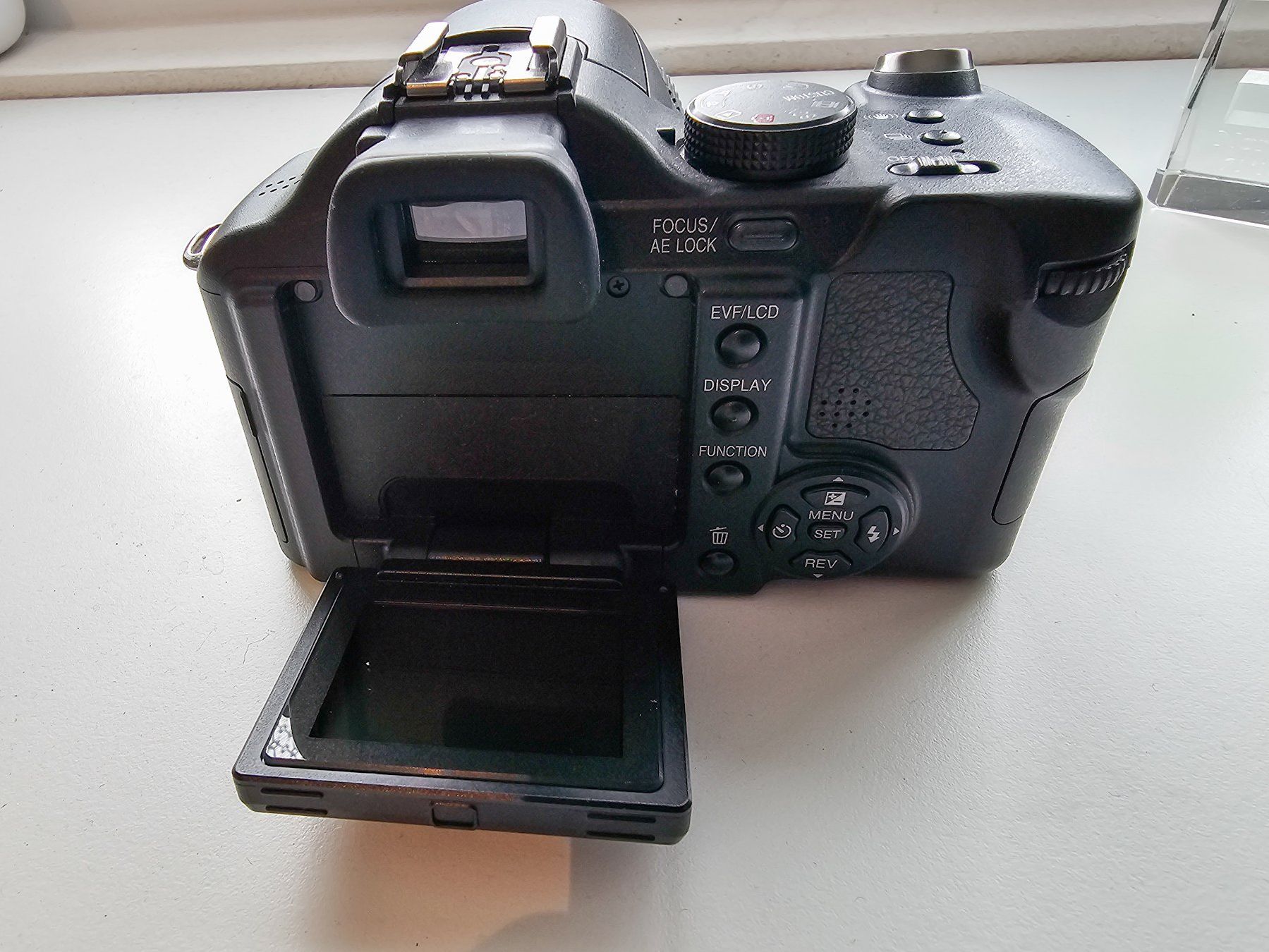 Panasonic Fotocamera: Digitalkamera LUMIX DMC-FZ50 – Usato da Oftringen venduto da vivaldi44 1