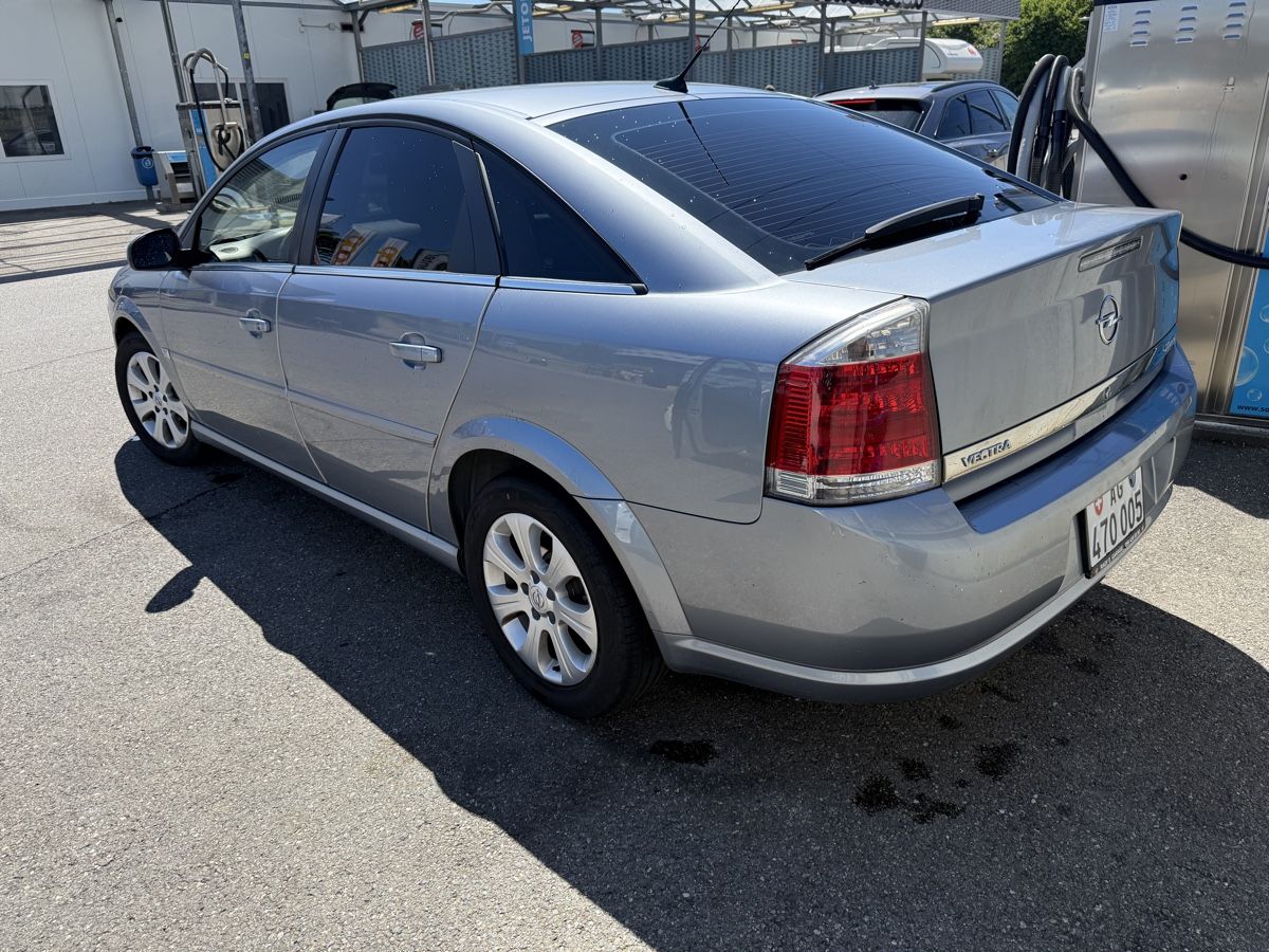 Opel Autos: Opel Vectra 2.2 Diamond – Gebraucht aus Hausen AG von MiDaDa 3