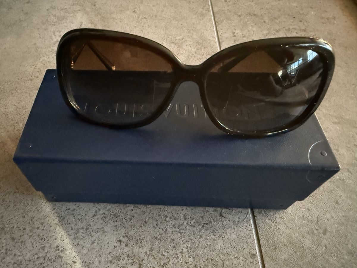 Louis Vuitton Occhiali & Lenti: Louis Vuitton Sonnenbrille  – Nuovo (secondo la descrizione) da Ebikon venduto da nat_jzh5 4