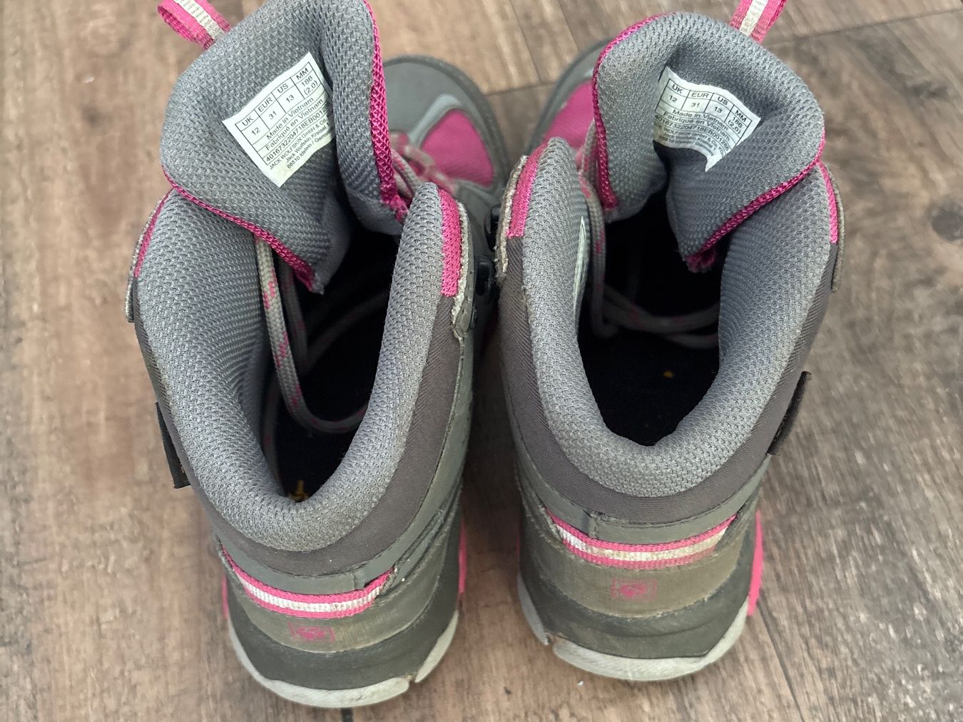 Jack Wolfskin Schuhe für Mädchen: Wanderschuhe Jack Wolfskin Grösse 31 – Gebraucht aus Hochdorf von asvi 1