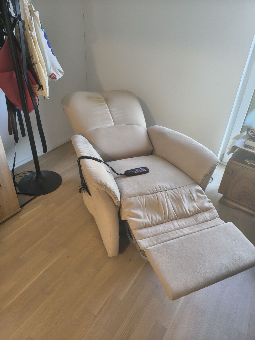 Massagegeräte: Massagestuhl abzugeben – Gebraucht aus Schlieren von MichiNestea 3