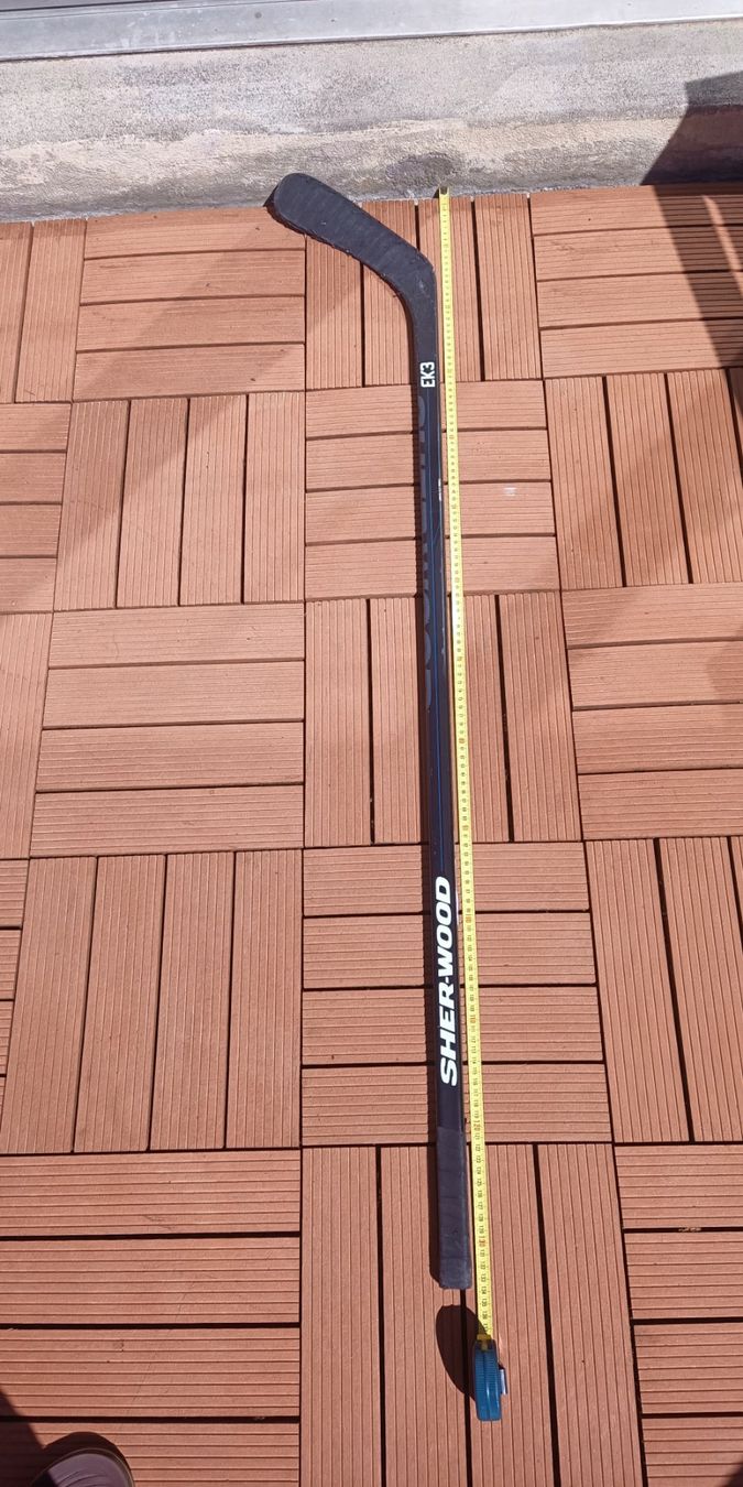 Bauer Stöcke & Schaufeln: 3 Eishockey schleger – Gebraucht aus Oberrohrdorf von gdunkel