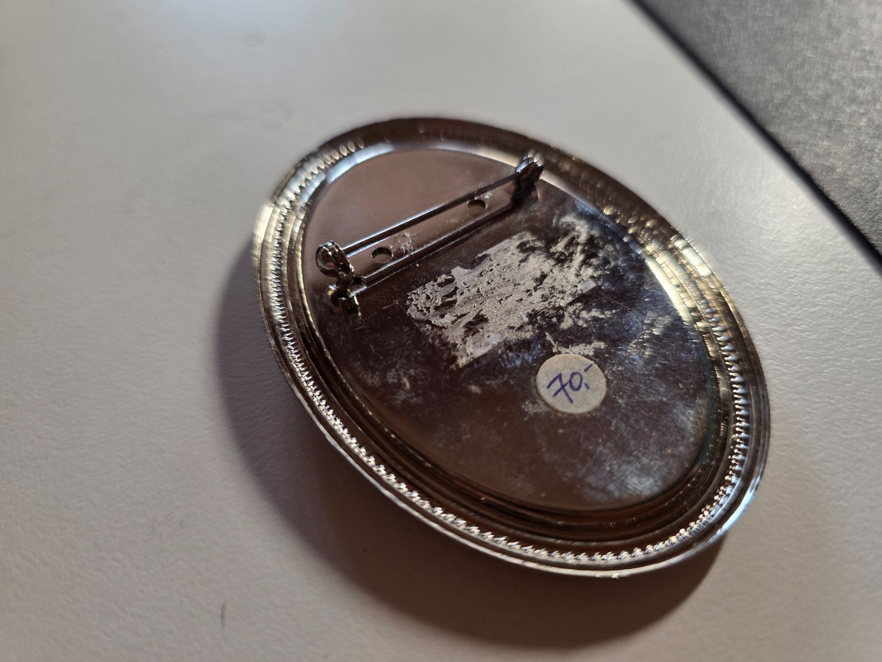 Broschen & Nadeln: Vintage Design Brosche Anhänger Metall Emaille – Gebraucht aus Walterswil BE von Lonitti 3
