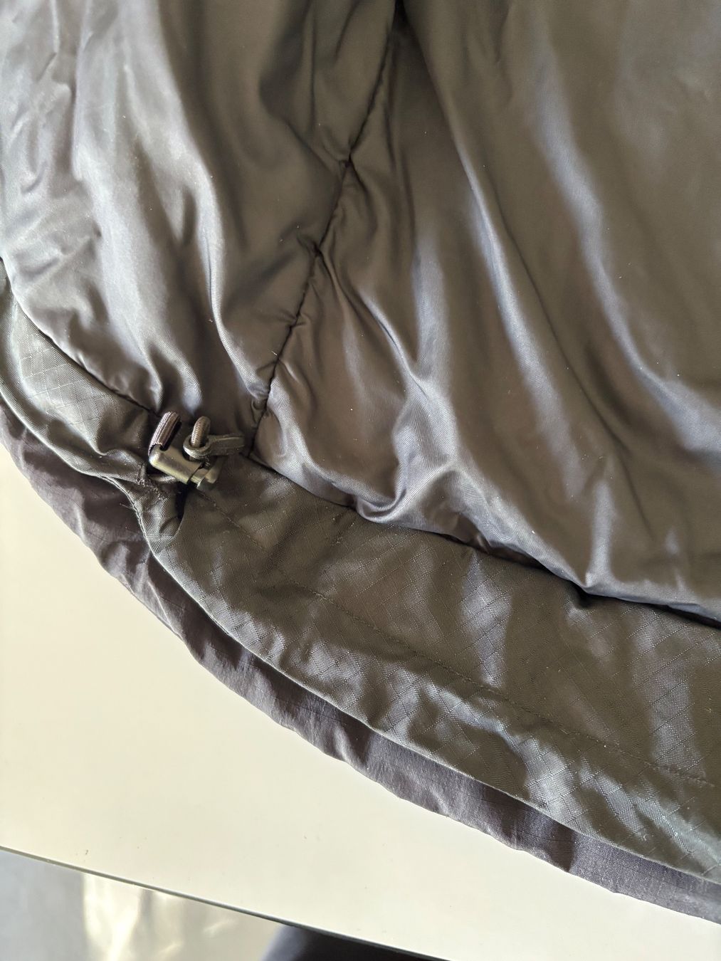 Arcteryx Giacche: Arcteryx isolierte Hardshelljacke – Usato da Baden venduto da Dudley108 7