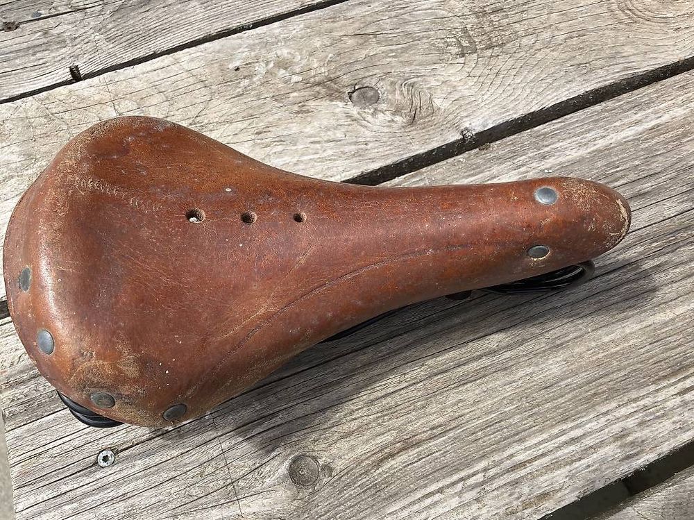 Pezzi di ricambio: Fahrrad Ledersattel – Usato da Aathal-Seegräben venduto da Oddjobs