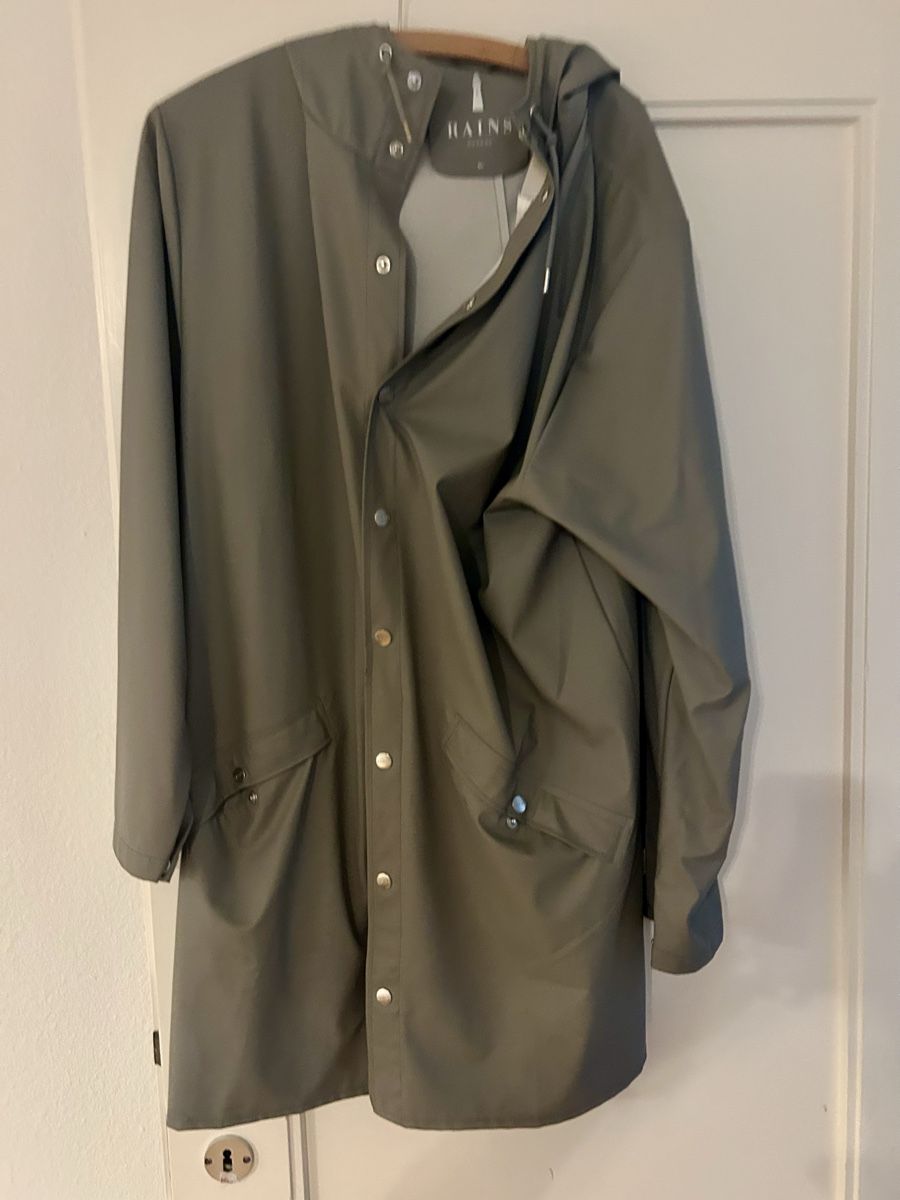 Rains Cappotti: Rains Regenmantel – Usato da Zürich venduto da cor_7crk