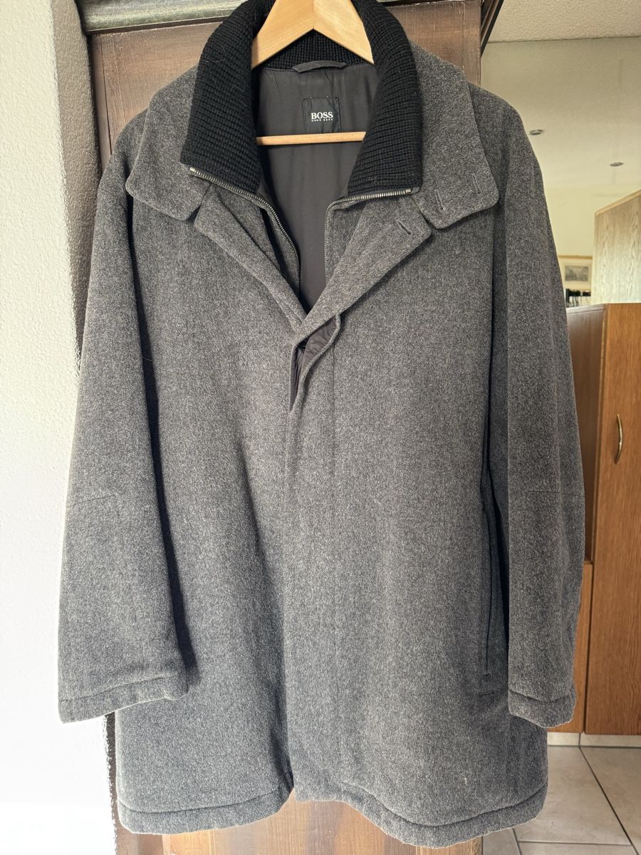 Hugo Boss Mäntel: Hugo Boss Mantel Gr. 50 – Gebraucht aus Thun von Pfausi1966