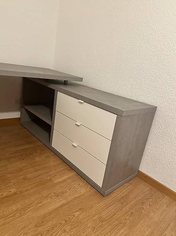 Conforama Bureaux: Tisch – D'occasion à Leukerbad par leo_2cz7 1