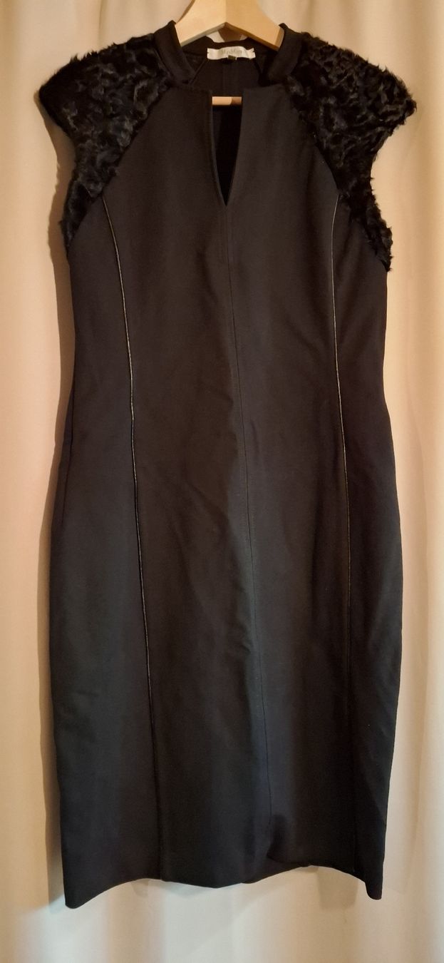 Max Mara Kleider: Max Mara kleid schwarz Grösse M/L – Gebraucht aus Rheinfelden von tab_lys6