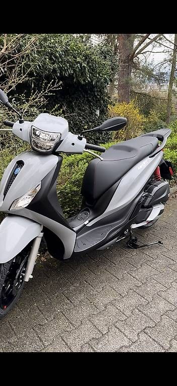 Scooter: Piaggio Medley S – Usato da Zürich venduto da zic_2dyz