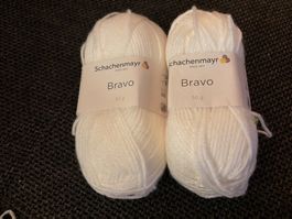Schachenmayr Bravo Wolle 2 Knäuel weiss gebraucht