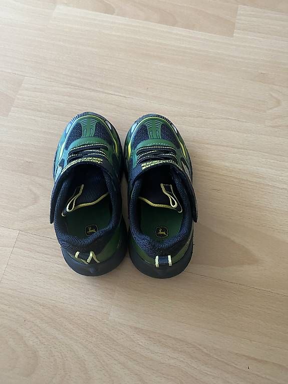 Schuhe für Jungen: Schuhe GR. 24 – Gebraucht aus Zürich von ER- 1