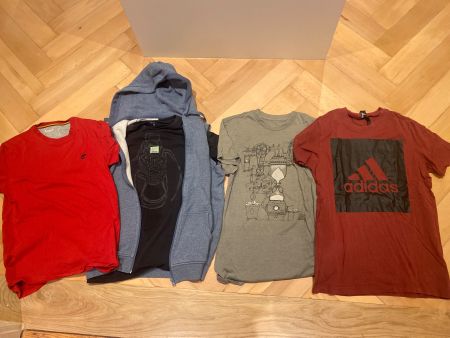 Kleiderset Jungen Gr. S (ADIDAS, NIKE, CLEPTOMANTICX, ...)