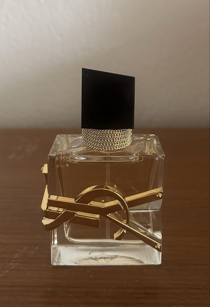 Saint Laurent Parfums & Eau de Toilette: YSL Libre 30ml – D'occasion à Zürich par Orangegirl