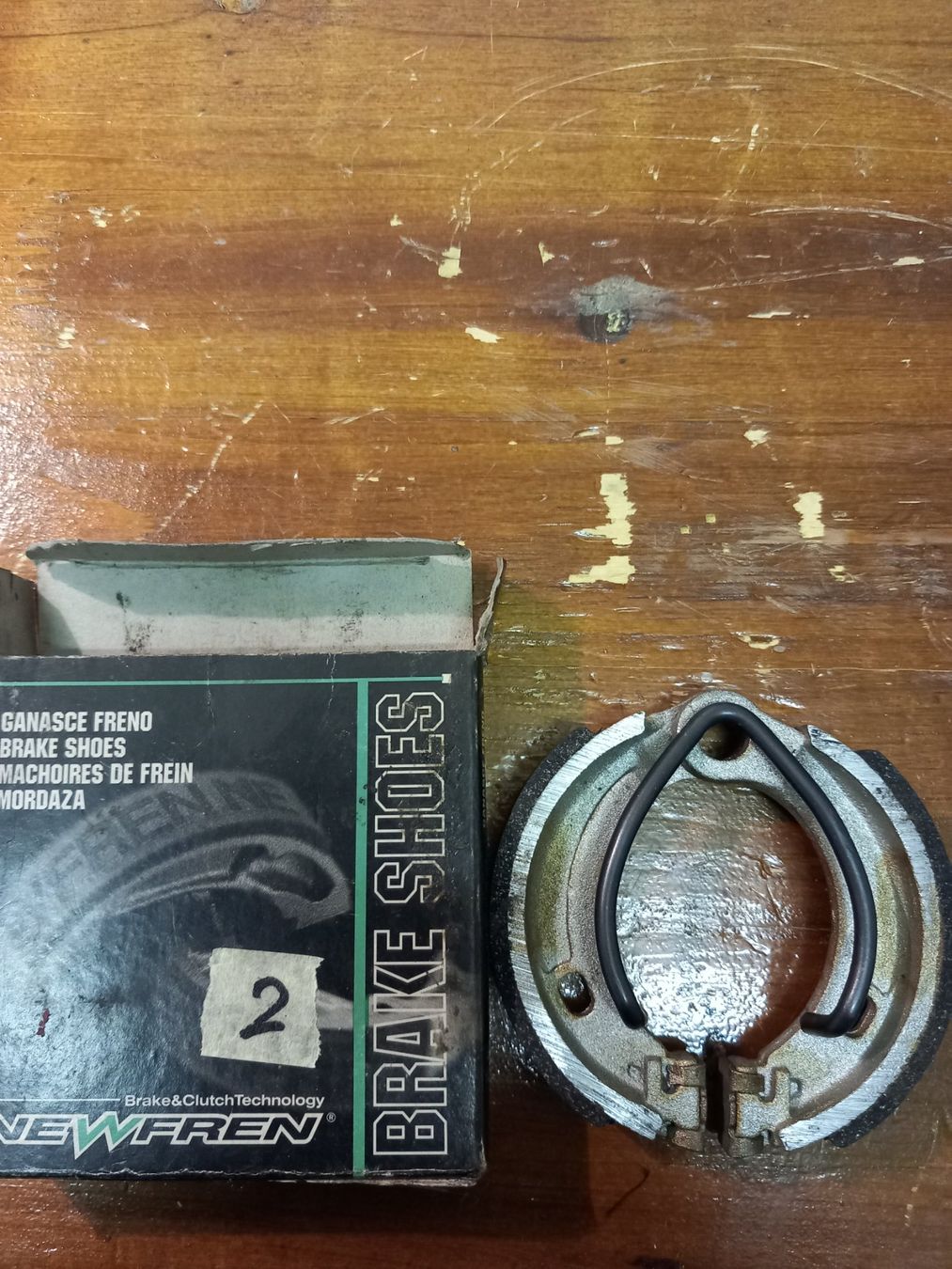 Sachs Mofas: Mofa Bremsschuhe neu 90mm x 18mm – Neu und originalverpackt aus Givisiez von Reiffel