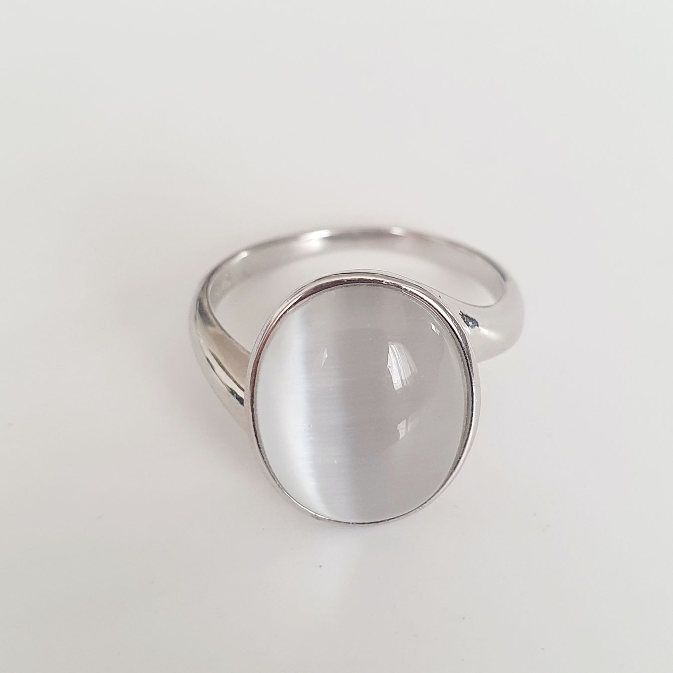 Anelli: Silber Ring 925 mit helle Stein Grösse 18.7 mm – Nuovo (secondo la descrizione) da Kreuzlingen venduto da Wunderkiste123 1