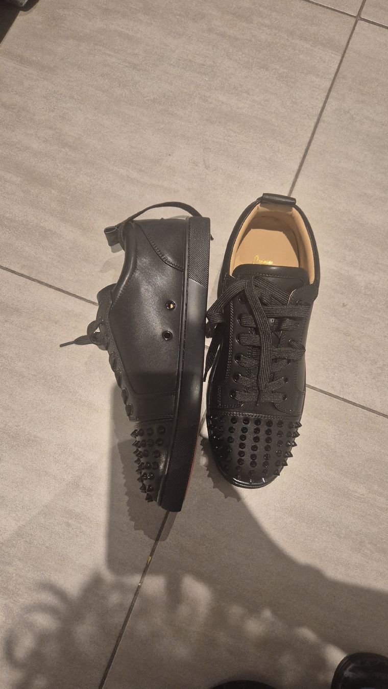 Scarpe da uomo: christian louboutin spikes – Nuovo (secondo la descrizione) da Sarnen venduto da Fashionstuff 1