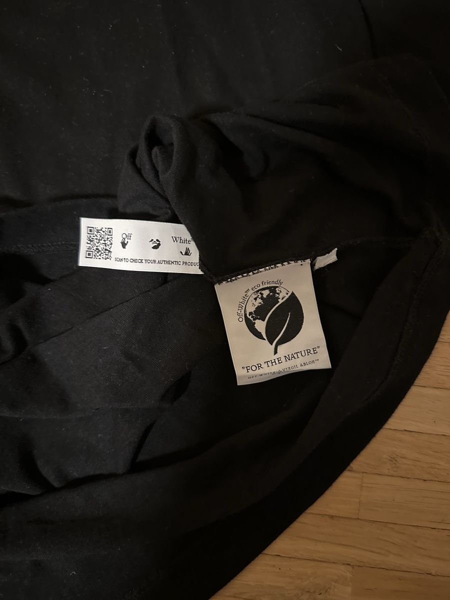 Off-White T-shirt: OFF-WHITE T-Shirt – Usato da Langenthal venduto da iamzeko 2