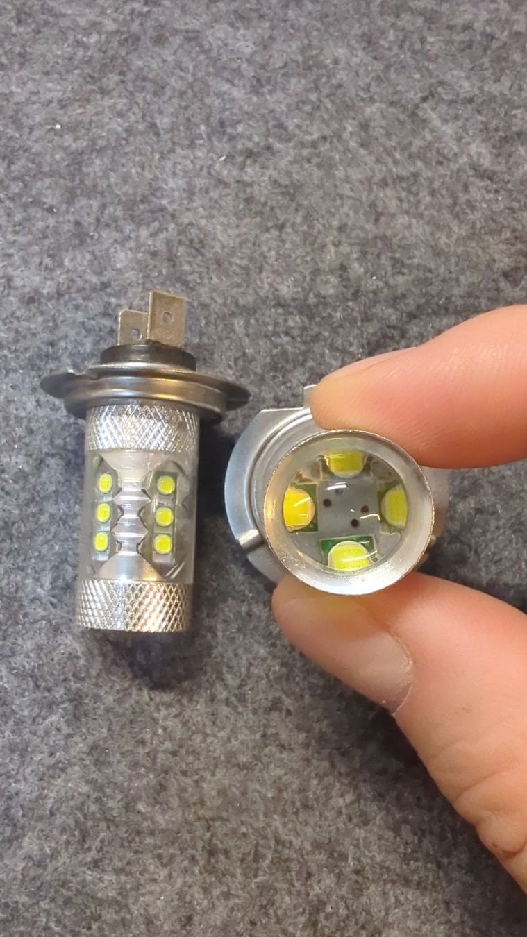 Lampade: H7 LED Lampe-Set – Usato da Eisten venduto da manuel.furrer 3