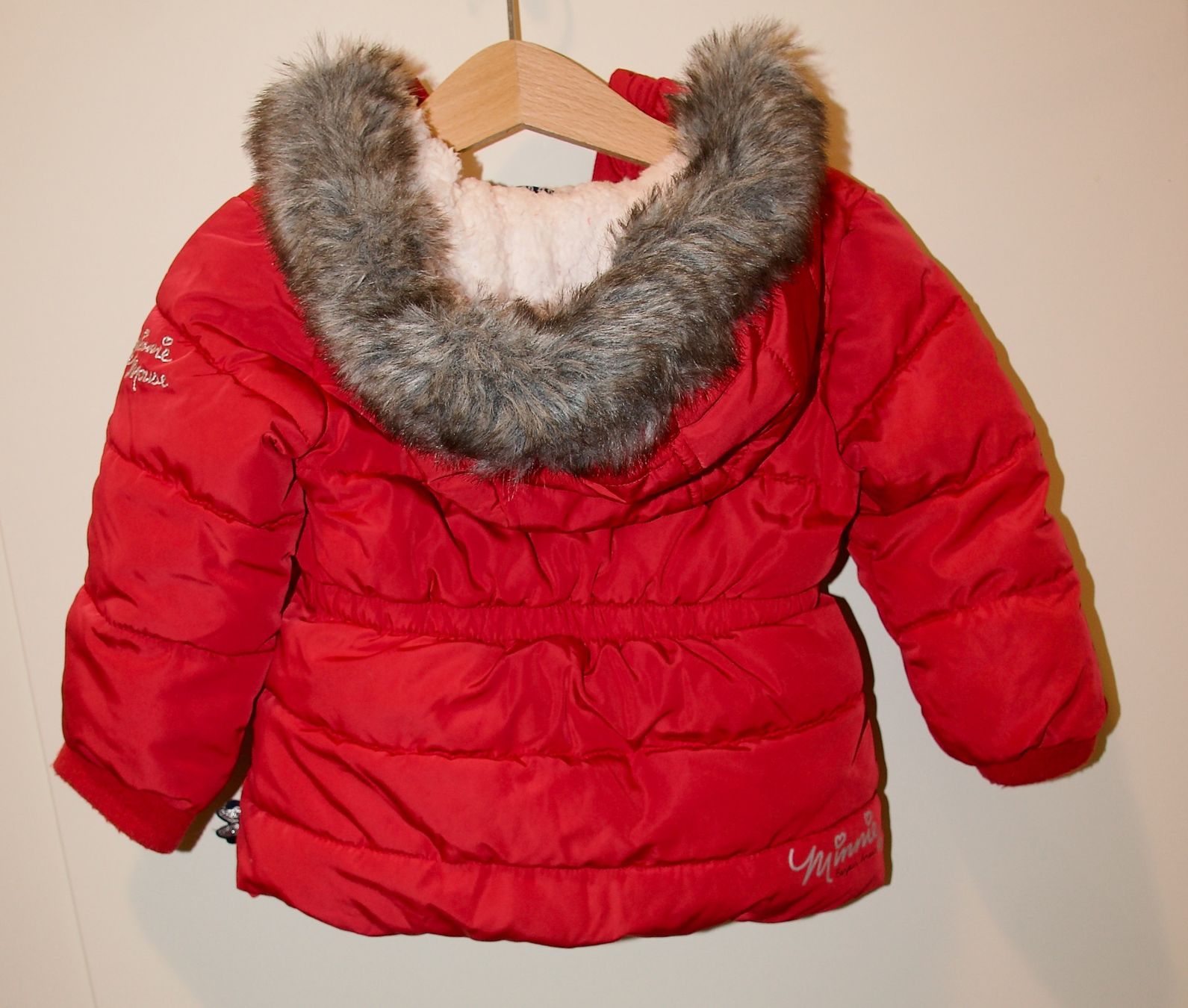 Disney Giacche & Cappotti: Winterjacke Mädchen Gr. 74 Disney – Usato da Uster venduto da ros_pym8