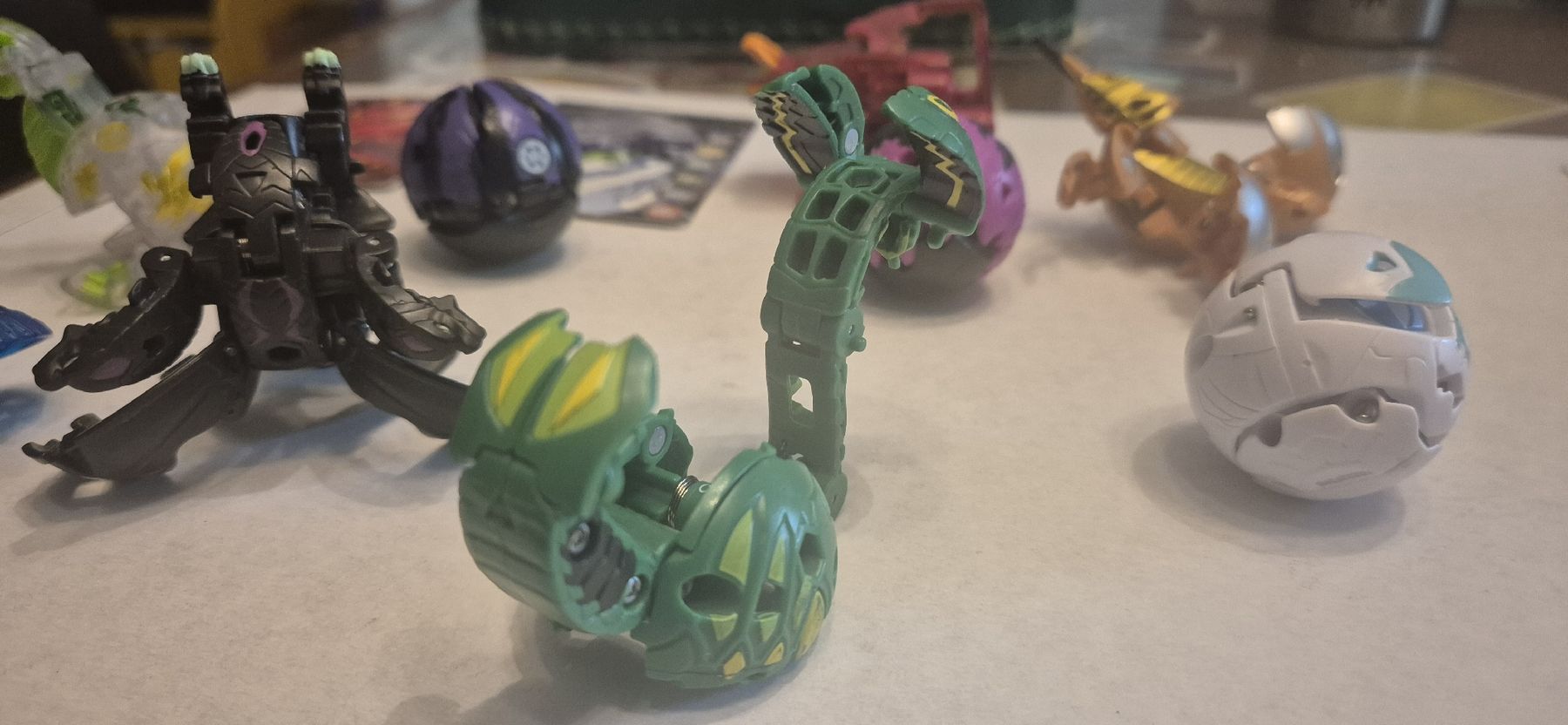 Spielzeuge: Bakugan set – Neu (gemäss Beschreibung) aus Fribourg von GoldFischchen 7