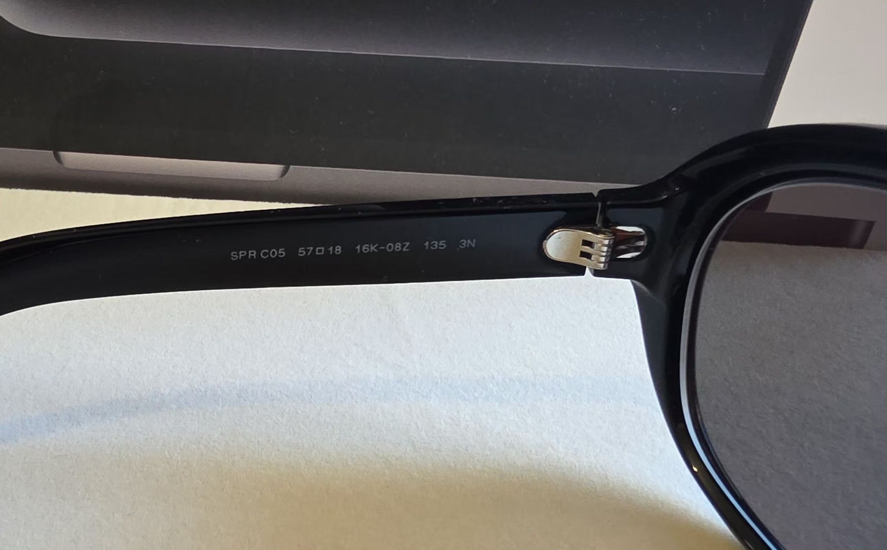 Prada Occhiali & Lenti: Sonnenbrille Praga (original) – Nuovo (secondo la descrizione) da Schwerzenbach venduto da Max460 5